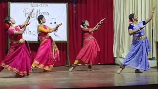 Mahabharatham dance cover 💃 mahabharatham title songmookuthiamman mashup [upl. by Neirual869]