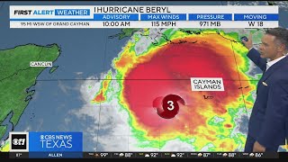 Hurricane Beryl makes its way to Mexicos Yucatan Peninsula [upl. by Kciregor]