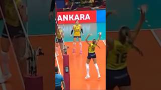 Elitsa VasilevaAtanasijevic’ten seti uzatan sayı 🔥 Zeren  Fenerbahçe volleyball shorts [upl. by Grearson]