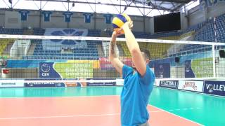 MasterClass by Valerio Vermiglio How to pass in volleyball [upl. by Brande]