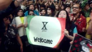 XJAPAN en el AEROPUERTO de MEXICO [upl. by Nicholl]