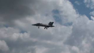 FA 18 Super Hornet  F18  Démo HD Paris Air Show 2009 Le Bourget  Acrobatics 5 LFTA [upl. by Nnylcaj]