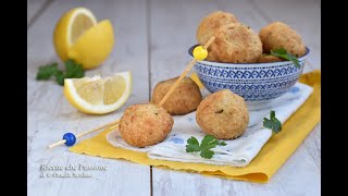 Polpette di tonno  Fritte o al sugo  Ricette che Passione [upl. by Hanej662]