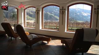 Hotel Zillertal Pension Wiesenhof in Kaltenbach  Wellnesshotel mit Cafe [upl. by Nuriel]