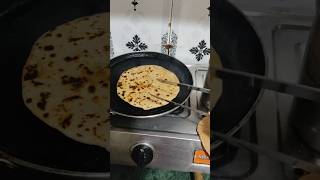 Breakfast m alu ka Paratha kis kis ko pasand hai brishtihomekitchen alukaparatha shorts trending [upl. by Lobiv]