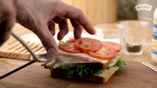 Slik lager du Club Sandwich [upl. by Labotsirhc]