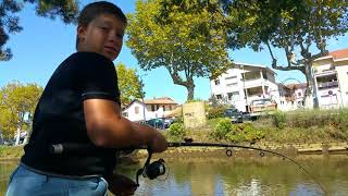 Video peche au canal de capbreton on a attrapé un enorme mulet [upl. by Tarton]