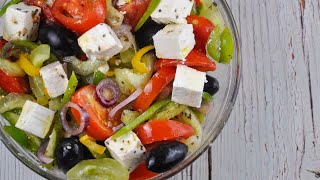 Salata greceasca cu feta aromata nutritiva si foarte gustoasa 🏠 Casuta Laurei [upl. by Elburr]