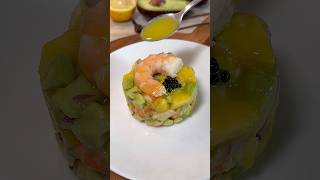 ENSALADA TROPICAL 🍍🦐 ¡Con una vinagreta cítrica brutal shorts receta [upl. by Benedetta883]