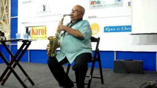 SAXOFONISTA  PERFÍDIA Trini Lopez [upl. by Dat]