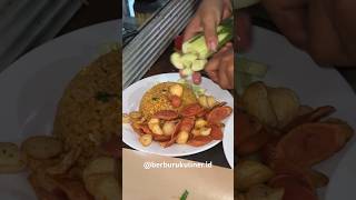 Nasi goreng sosis petai Best fried rice indonesian streetfood [upl. by Isnam]