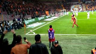 GALATASARAYLI SELÇUK İNAN TARAFTARLARLA KONUŞUYOR [upl. by Nnylidnarb188]