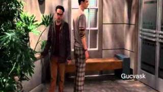 Sheldon y Leonard van a casa del ex de Penny para pedirle una television [upl. by Settle]