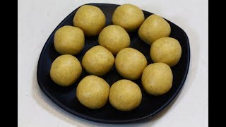 झटपट नी चविष्ट उडीद डाळीचे लाडू  उडीद लाडू  Urad Dal Ladoo  MadhurasRecipe Ep  505 [upl. by Ycrem60]