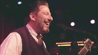 John Pizzarelli Trio  Its Only a Paper Moon [upl. by Mylan]