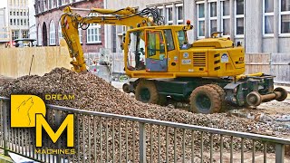 BAUSTELLE 100 JAHRE ALTE UBAHN 1 BAGGER AUF GLEISEN HAMBURGER HOCHBAHN DREAM MACHINES [upl. by Renaxela505]