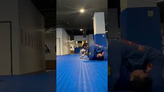 Live Roll  Toreando Pass to Lapel Gift Wrap to Ninja Choke Submission [upl. by Valle]