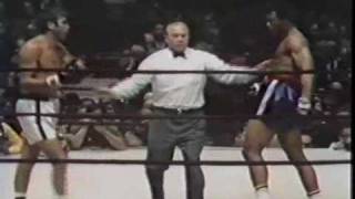 George Foreman vs Gregorio Peralta I Part 1 [upl. by Egon]