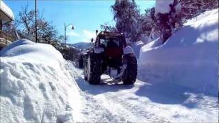 Spazzaneve di montagna snowplowing on the road tractor on board trattori nella neve Snowplow [upl. by Valente]