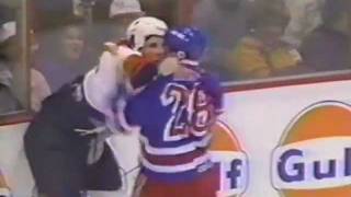 Tie Domi vs Dave Brown Nov 19 1992 [upl. by Nahgeam]