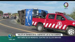 Un colectivo de Andesmar volcó en las Altas Cumbres [upl. by Suzanna47]