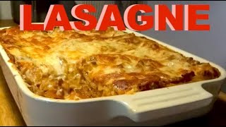 Lasagne bolognese m hjemmelavet béchamelsauce m ost  Mornaysauce  Opskrift  126 [upl. by Anidnamra136]