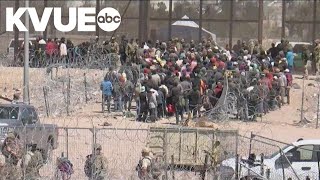 Hundreds of migrants arrested in El Paso after breaching razor wire [upl. by Novello]