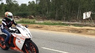 Superbikes Flyby on Highway KTM RC8 Hyosung GT650R Suzuki Hayabusa Bullet 500 [upl. by Suqram777]