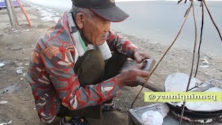 Abah Olih  Veteran 45 yang berjualan gulali keliling  Ketimbang Ngemis Garut [upl. by Notsrik]