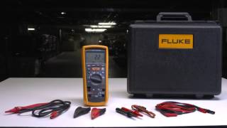 Isolationsmultimeter Fluke 1587 FC [upl. by Savinirs]