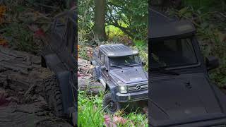 Traxxas Mercedes 6x6 fall afternoon stroll [upl. by Hafler]