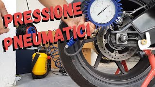 Come effettuare Pressione delle Gomme Moto Metodo Pratico per Principianti [upl. by Kenwee]