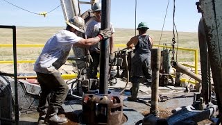 Roughnecks at Work in HD  Drilling Rig Pipe Connection [upl. by Clemente919]