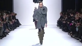 Viktor amp Rolf FallWinter 2008 Full Show  HD [upl. by Ayotak]