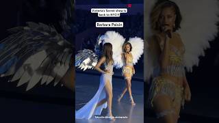 Barbara Palvin walking Victoria’s Secret show tyla barbarapalvin runway fashion victoriasecret [upl. by Gnus]