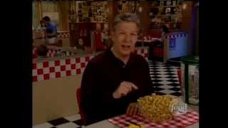 Chicago Caramel Popcorn Shop  UnWrapped with Marc Summers  Garrett Popcorn [upl. by Araek]