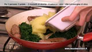 Ricetta CICORIA PATATE e SALSICCIA [upl. by Atnahs116]