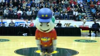 The Harlem Globetrotters mascot quotBig Gquot during halftime at AESC [upl. by Marinna]