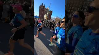 Mitja Barcelona 2024 desde dentro  Vídeo crónica media maratón [upl. by Aisatana]