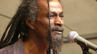 Menwar  Sizann  LIVE at Afrikafestival Hertme 2012 [upl. by Tobin315]