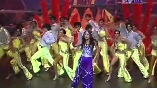 Kareena kapoor at IIFA awards 2008 YouTube [upl. by Nestor]