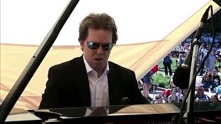 Ingolf Wunder plays Chopin live under the Chopin Monument [upl. by Porty892]