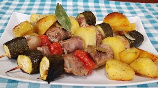 SPIEDINI AL FORNO CON ZUCCHINESALSICCIAPATATE GOLOSISSIMICENA VELOCE IN 10 MINUTI PIU COTTURA [upl. by Sybilla551]