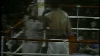 Ali vs Foreman  Round 4 [upl. by Karola]