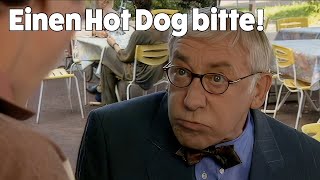 Dieter Hallervorden  Einen Hot Dog bitte [upl. by Chee]