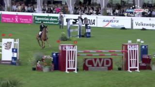 Edwina Alexander  Itot du Chateau  GCT Chantilly 2011 [upl. by Wixted]