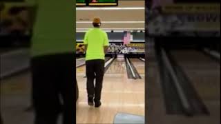 Trying TwoHanded Bowling on an Inverted Pattern [upl. by Yttiy]