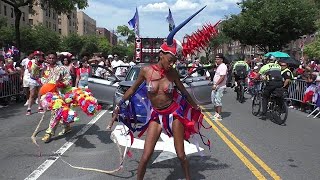 DOMINICAN REPUBLIC CARNIVAL SHOW AT DOMINICAN DAY PARADE BRONX 2022  DOMINICAN GIRL CARNIVAL DANCER [upl. by Hoover112]