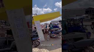 Il a traversé la route sans regarder 😂😂🙌🏾 humour humor prank funny viralvideo rire comedy [upl. by Aikkan203]