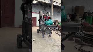 Mobile jaw crusher and vibrating screen integrated machine mobilejawcrusher mobilejawcrushers [upl. by Aiz]